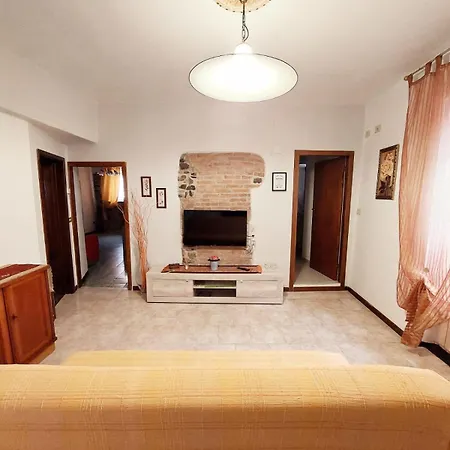 La Casetta Di Quercia Olivola (Massa and Carrara)