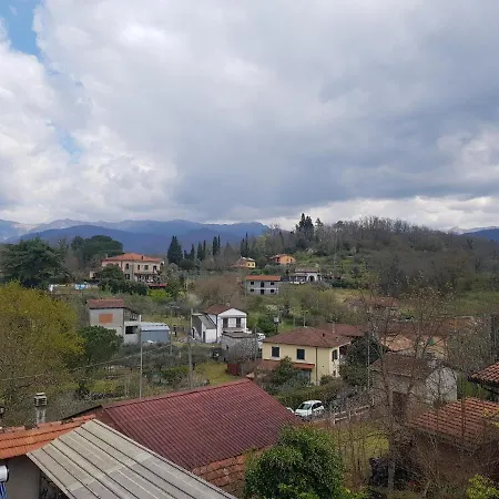 Feriehus La Casetta Di Quercia Olivola (Massa and Carrara)